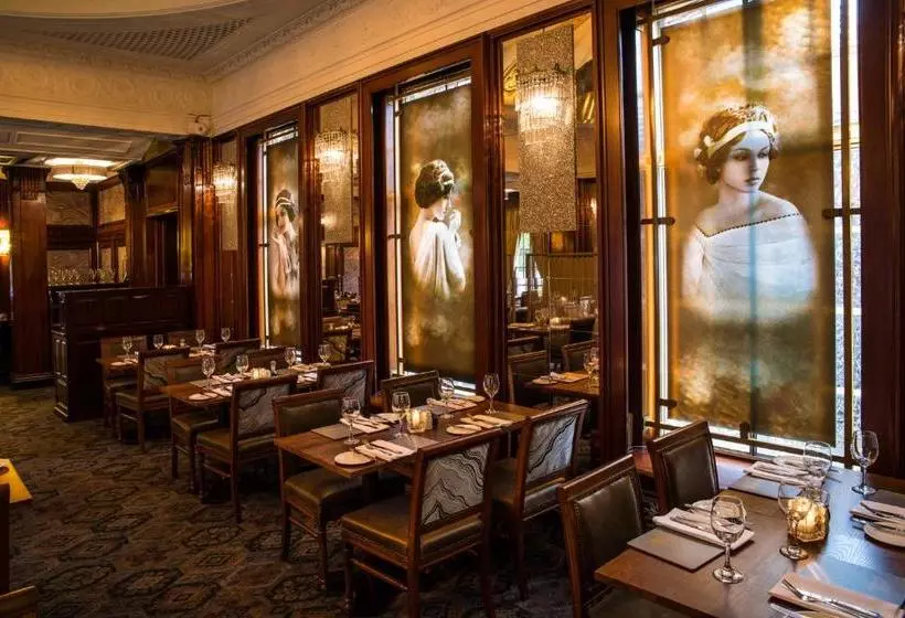 Hotel The Royal Toby