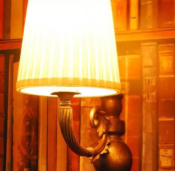 B&b L Albero Di Antonia