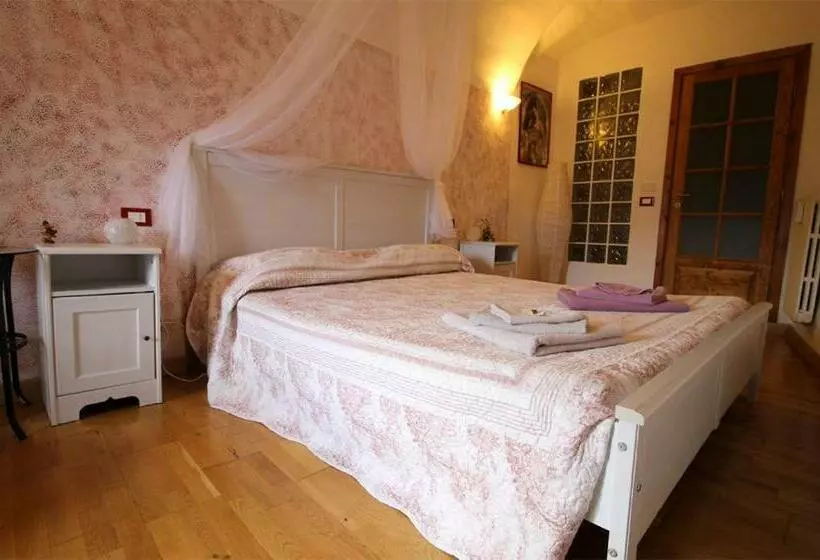 ベッドアンドブレックファースト La Stregatta