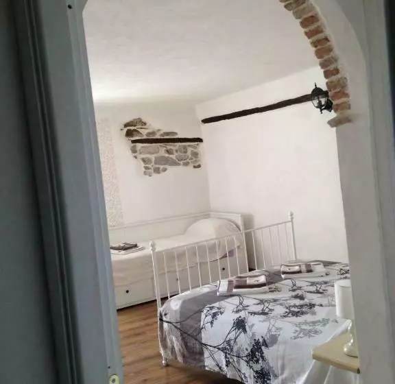 ベッドアンドブレックファースト La Stregatta