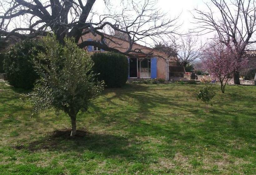 مبيت وإفطار Les Granges