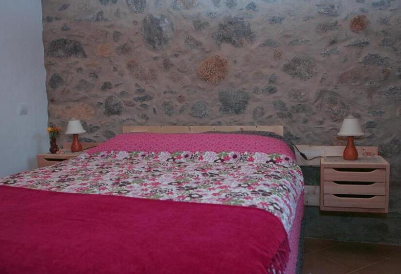 هتل Horta Do Zé Miguel