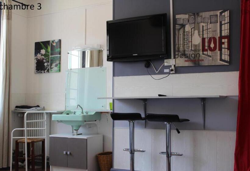 ホテル Hôtel Le Dervois