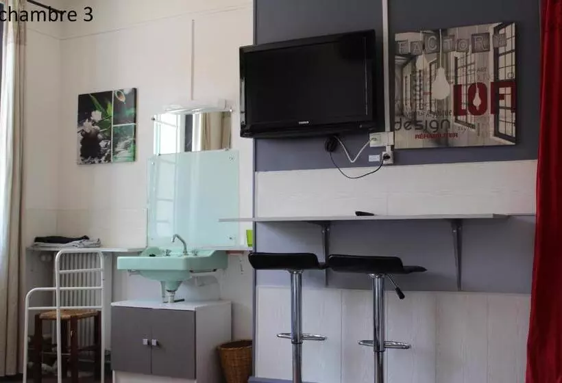 Hotelli Hôtel Le Dervois