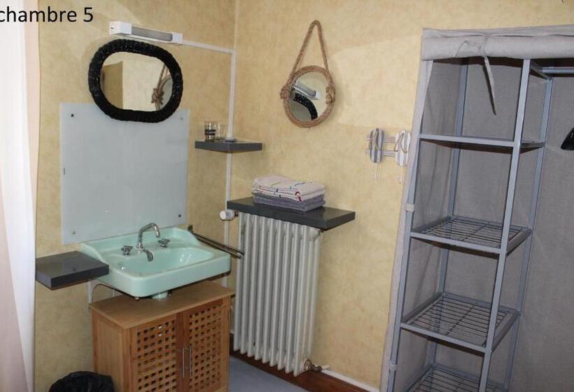 ホテル Hôtel Le Dervois