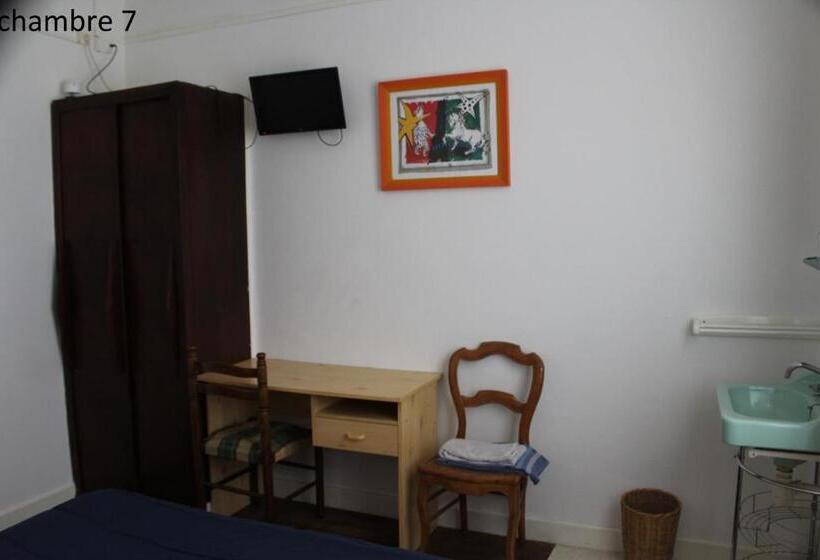 ホテル Hôtel Le Dervois