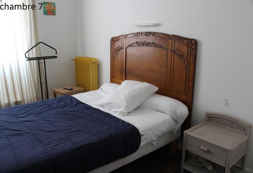 ホテル Hôtel Le Dervois