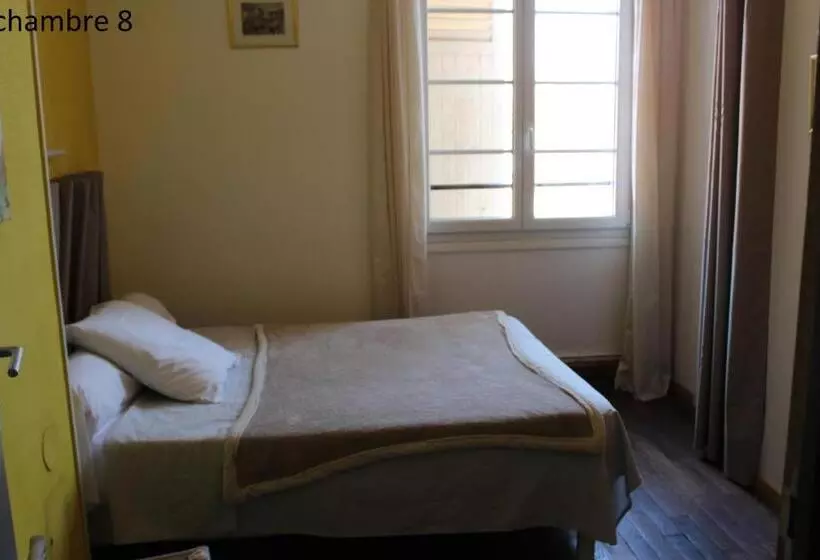 Hotelli Hôtel Le Dervois