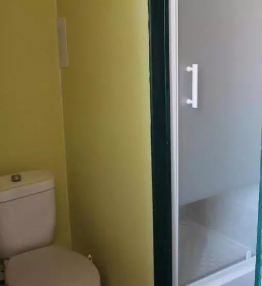 Hotelli Hôtel Le Dervois