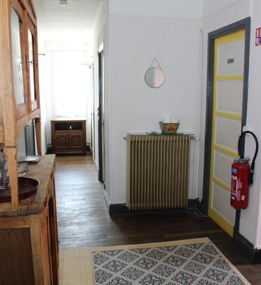 ホテル Hôtel Le Dervois