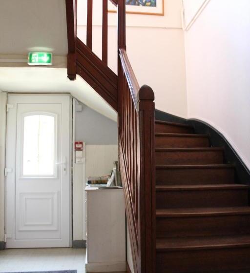 ホテル Hôtel Le Dervois