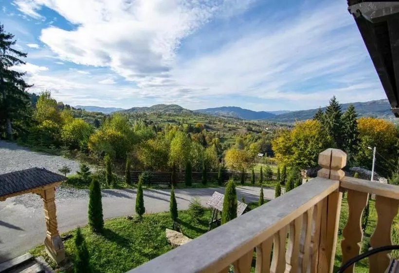 پانسیون Alpina Panoramic