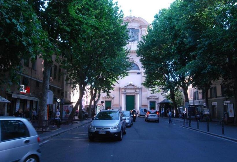 پانسیون Casa Mama Guesthouse