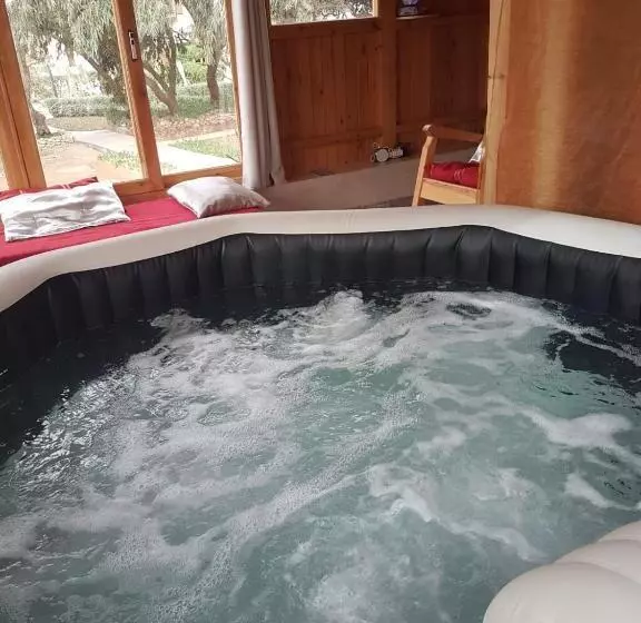 Majatalo Golden Baibah