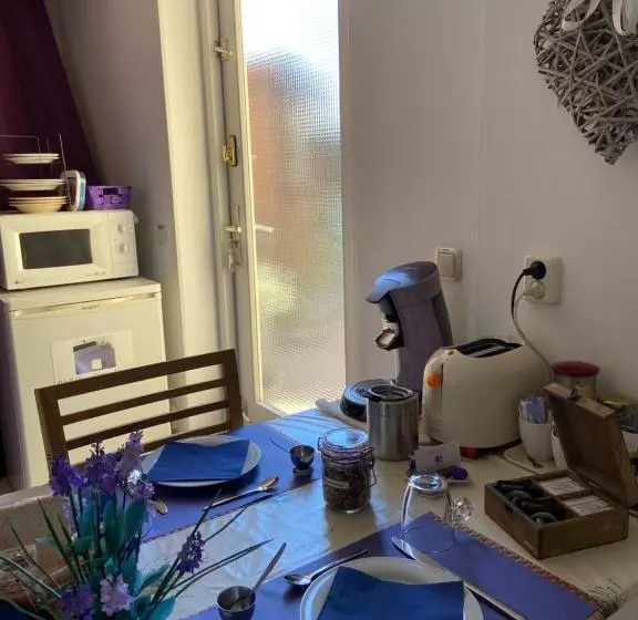 Majatalo Guest House Open Doors