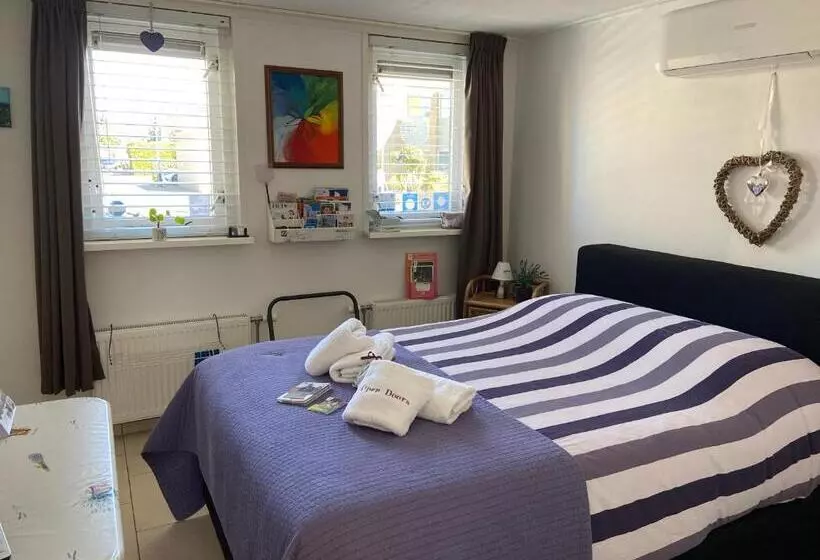 Majatalo Guest House Open Doors