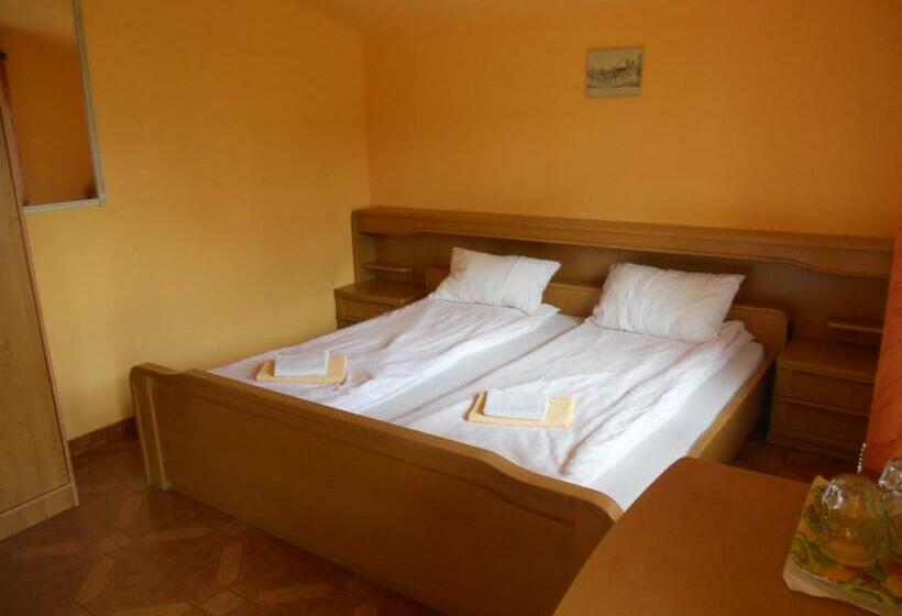 Pension, Camping & Biker Station Zur Deutschen Eiche