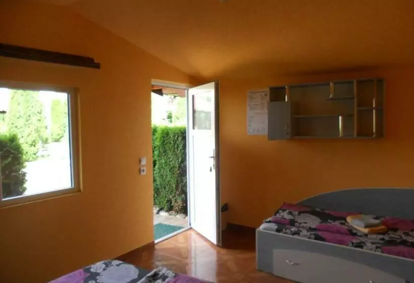 Pension, Camping & Biker Station Zur Deutschen Eiche