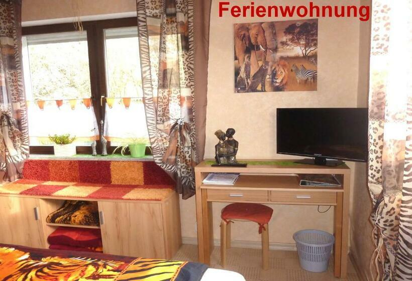 호스텔 Ferienwohnung Direkt In Ilmenau