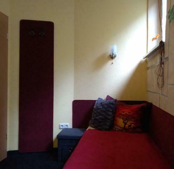 호스텔 Ferienwohnung Direkt In Ilmenau