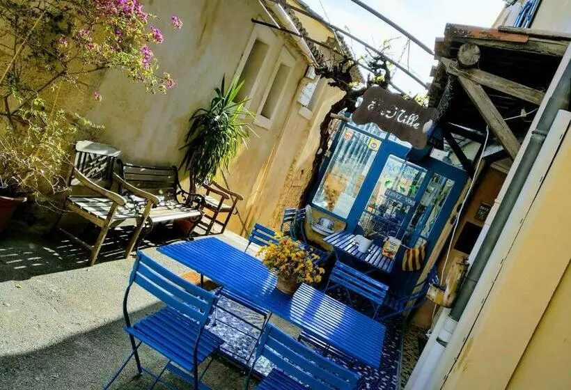 Aamiaismajoitus (B&B) Gite Fa Mille Maison Bleu