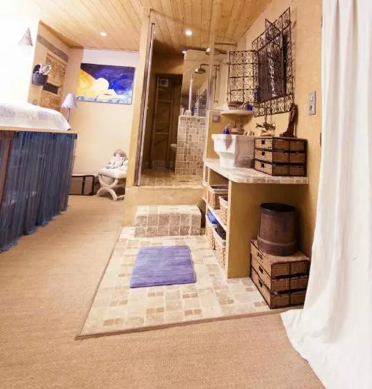 Aamiaismajoitus (B&B) Gite Fa Mille Maison Bleu