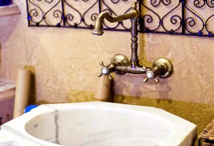 Aamiaismajoitus (B&B) Gite Fa Mille Maison Bleu