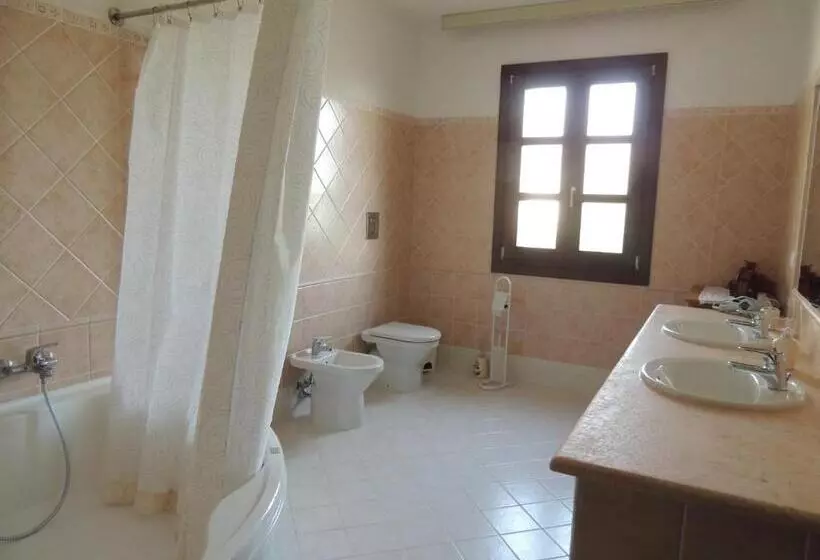 ベッドアンドブレックファースト Il Nuraghe