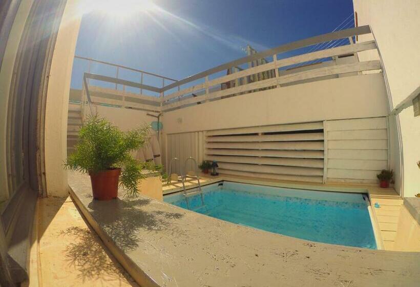 住宿加早餐  Lisbon Waves Surf Lodge