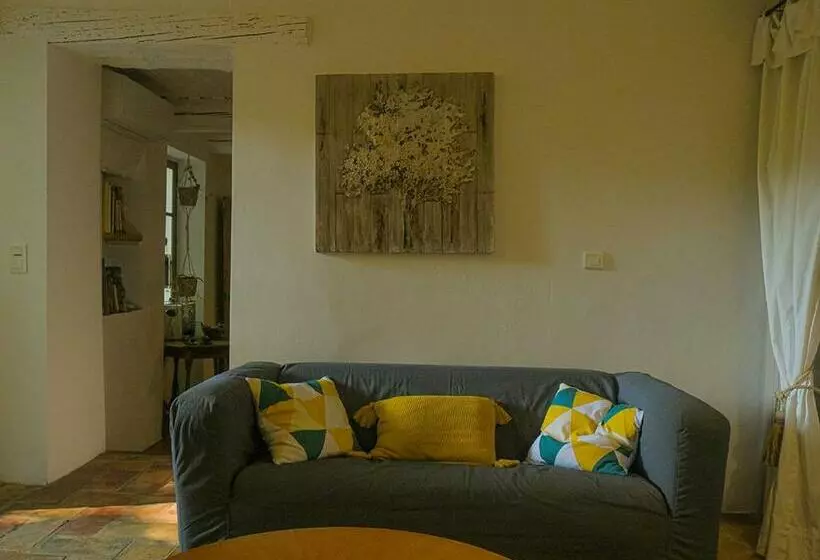 Aamiaismajoitus (B&B) Montjoia