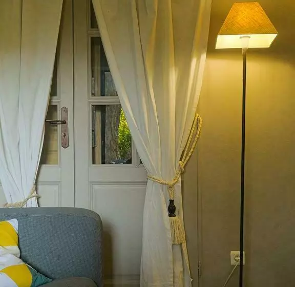 Aamiaismajoitus (B&B) Montjoia