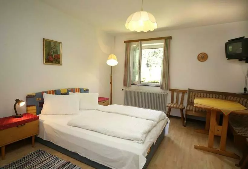 Majatalo Gästehaus Lienharterhof