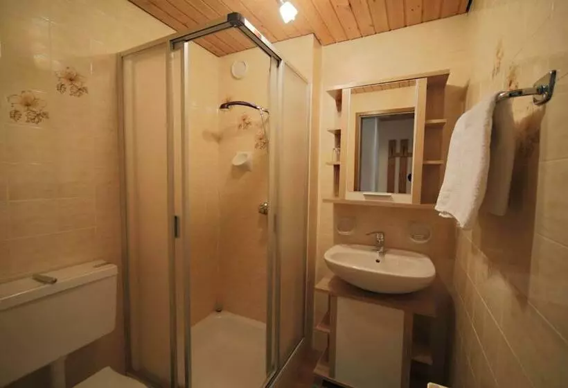 Majatalo Gästehaus Lienharterhof