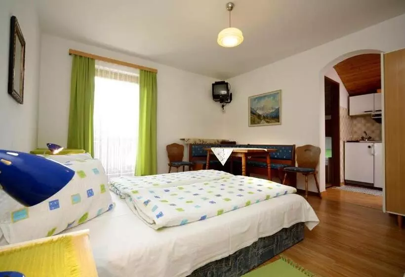 Majatalo Gästehaus Lienharterhof