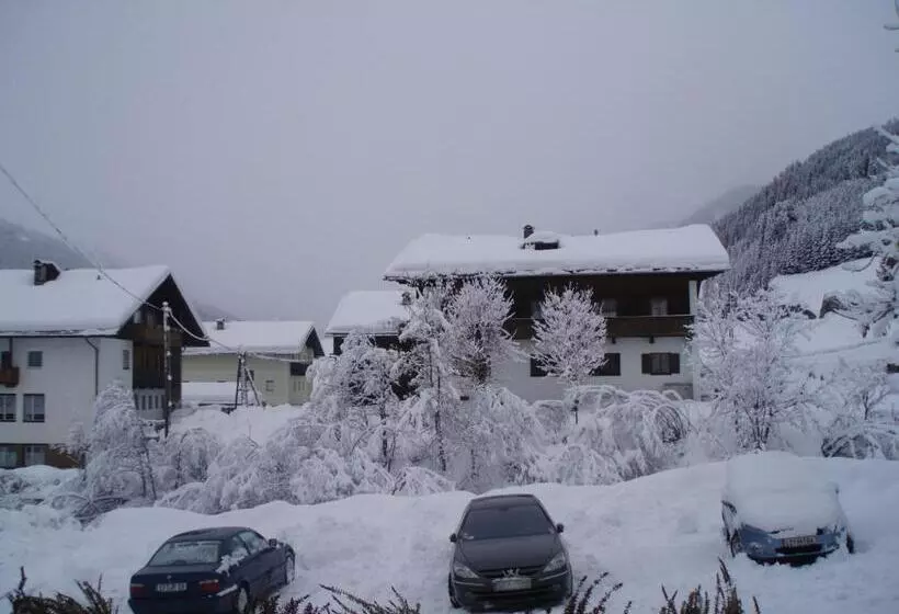 Majatalo Gästehaus Lienharterhof