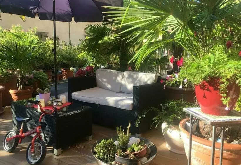 پانسیون Guest House Santiago