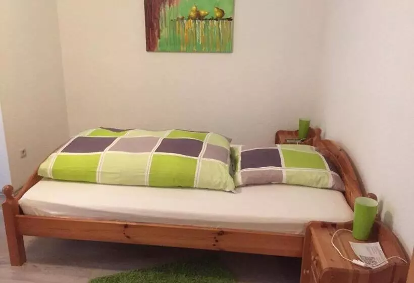 Majatalo Rael Boardinghouse