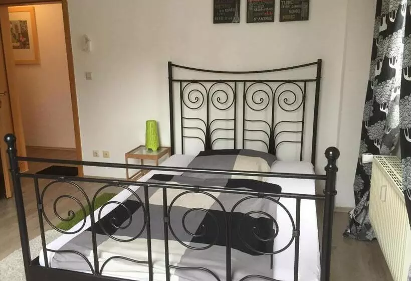 Majatalo Rael Boardinghouse