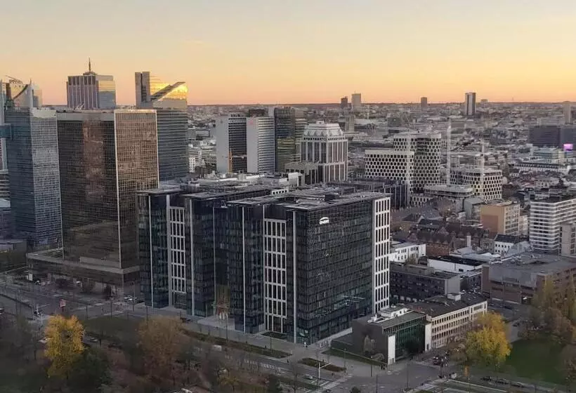 پانسیون Romantic Room In Brussels Sky