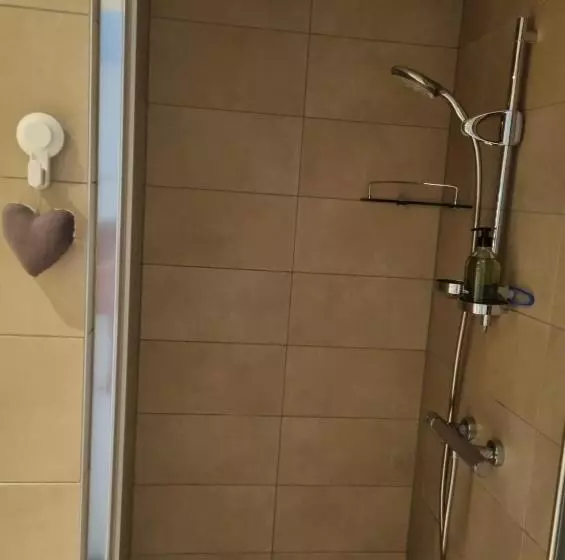 پانسیون Romantic Room In Brussels Sky