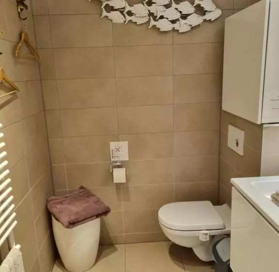 پانسیون Romantic Room In Brussels Sky