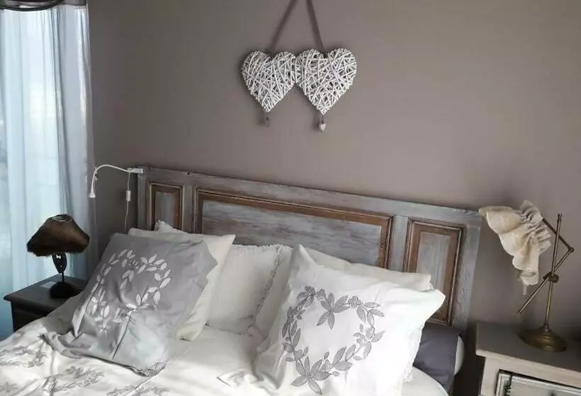 پانسیون Romantic Room In Brussels Sky