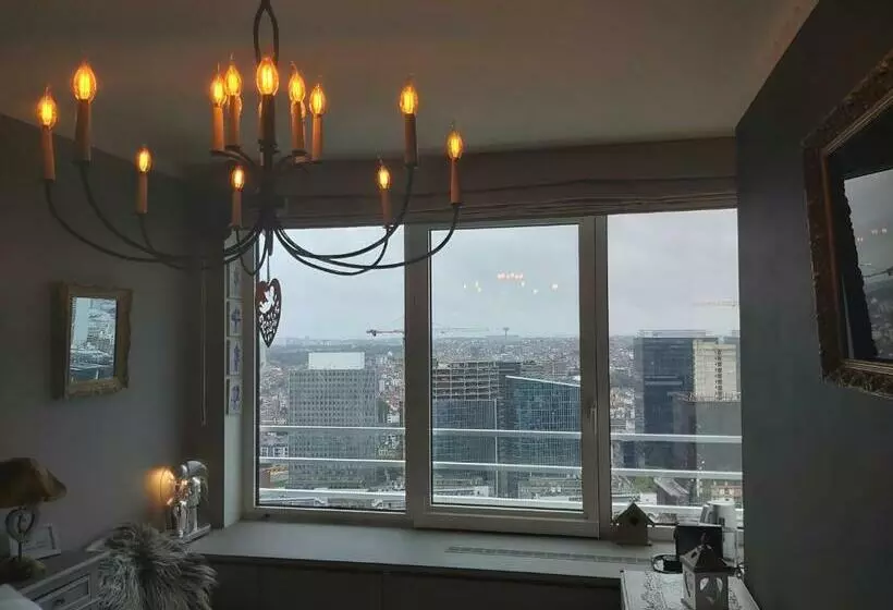 پانسیون Romantic Room In Brussels Sky