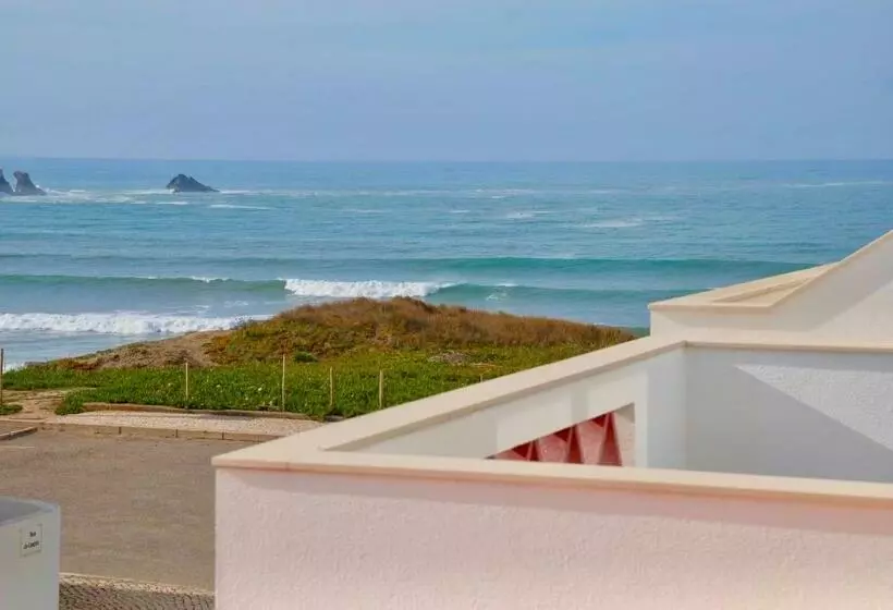 ペンション Surfness Lodge