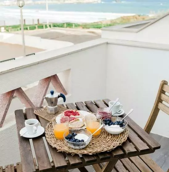 ペンション Surfness Lodge