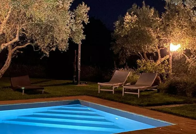 Aamiaismajoitus (B&B) Agriturismo La Cervaiola Piccola Dimora Di Campagna