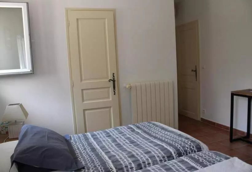 ベッドアンドブレックファースト Bastide Saint Bernard