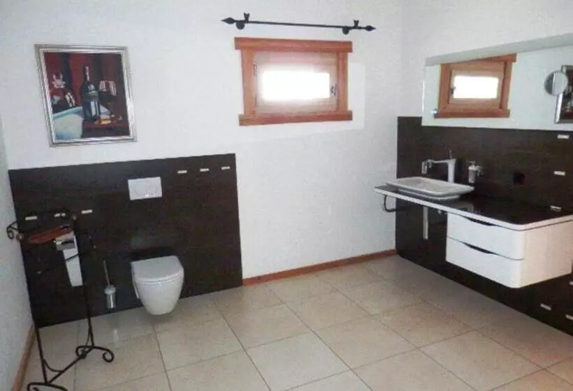 Aamiaismajoitus (B&B) Chalet Mund