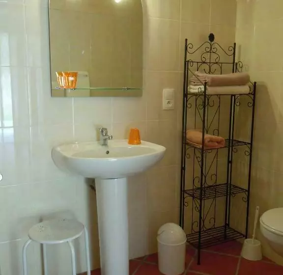 ベッドアンドブレックファースト Chambres D Hôtes Mas La Tardosse