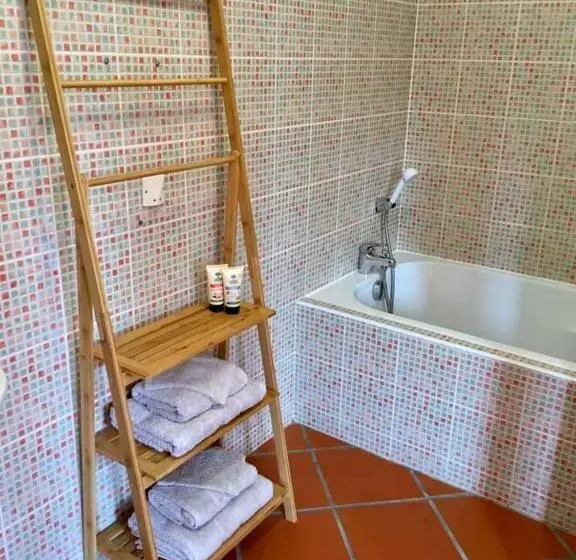 ベッドアンドブレックファースト Chambres D Hôtes Mas La Tardosse
